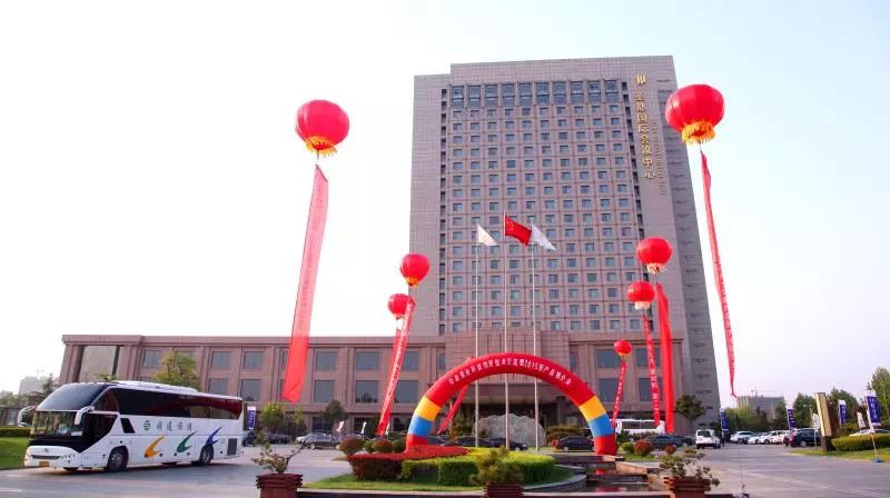 住进舒适的房间，享受轻松的旅程